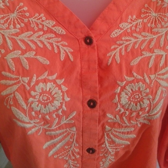 Sonoma Embroidered Top EUC M - Picture 3 of 6